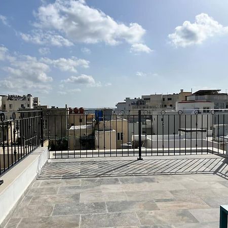 Beautiful 4-Bedroom Townhouse In Sliema Extérieur photo