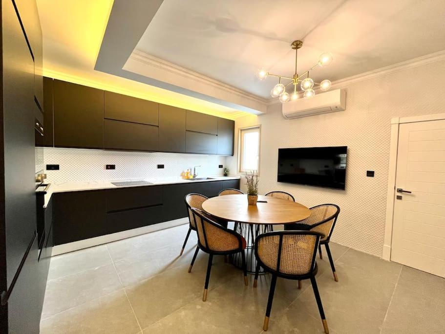 Beautiful 4-Bedroom Townhouse In Sliema Extérieur photo